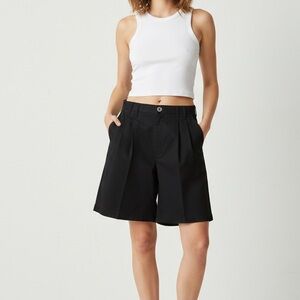 Dickies Classic Black‎ Bermuda Shorts Women’s Size 8 Medium